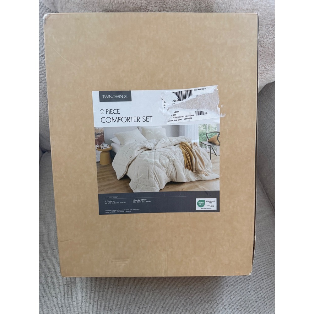 Comfort Spaces ivory Twin/Twin XL Double Diamond Quilted Teddy Comforter Set